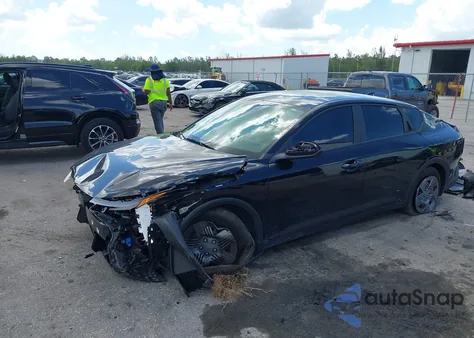 2025 Kia K4 Lx z USA, uszkodzony, nr VIN 3KPFT4DE7SE040486